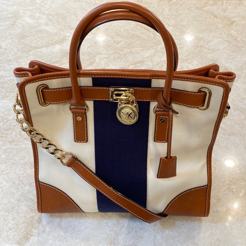 🔴FREE SHIPPING EUC Michael Kors Saffiano large Tote Bag